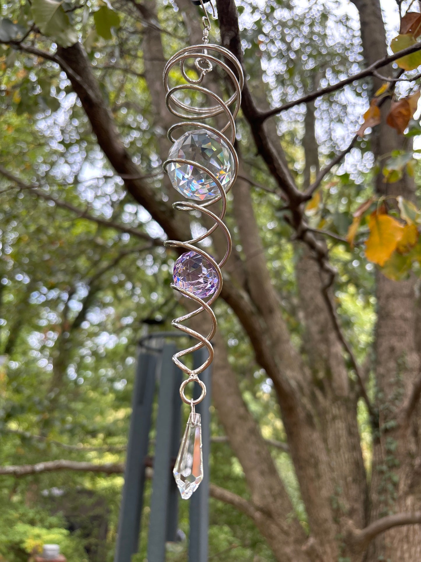 Crystal Gazing Purple Ball Spiral Tail Wind Spinner With Stabilizer