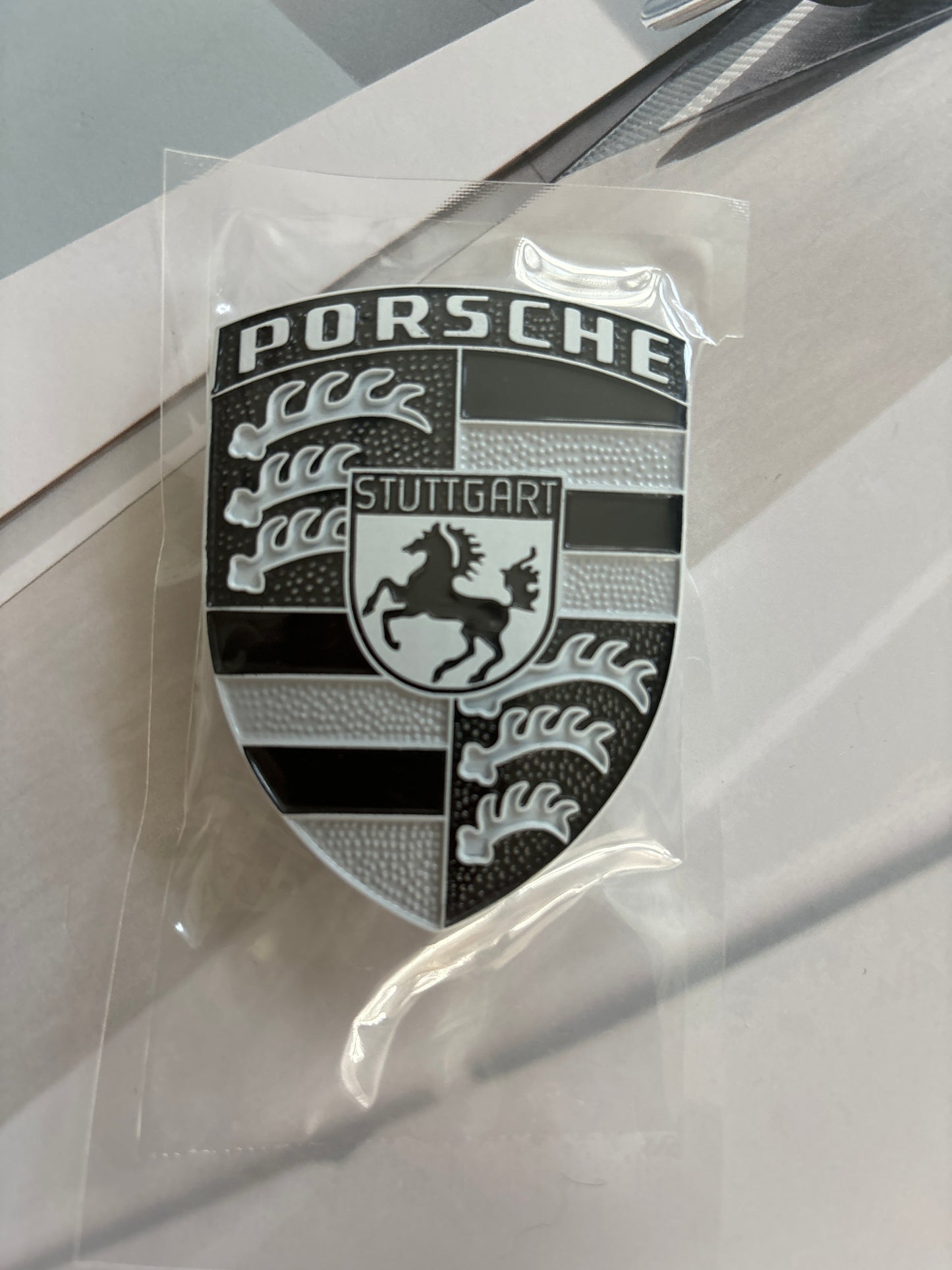 Porsche, Black& White Crest hood badge