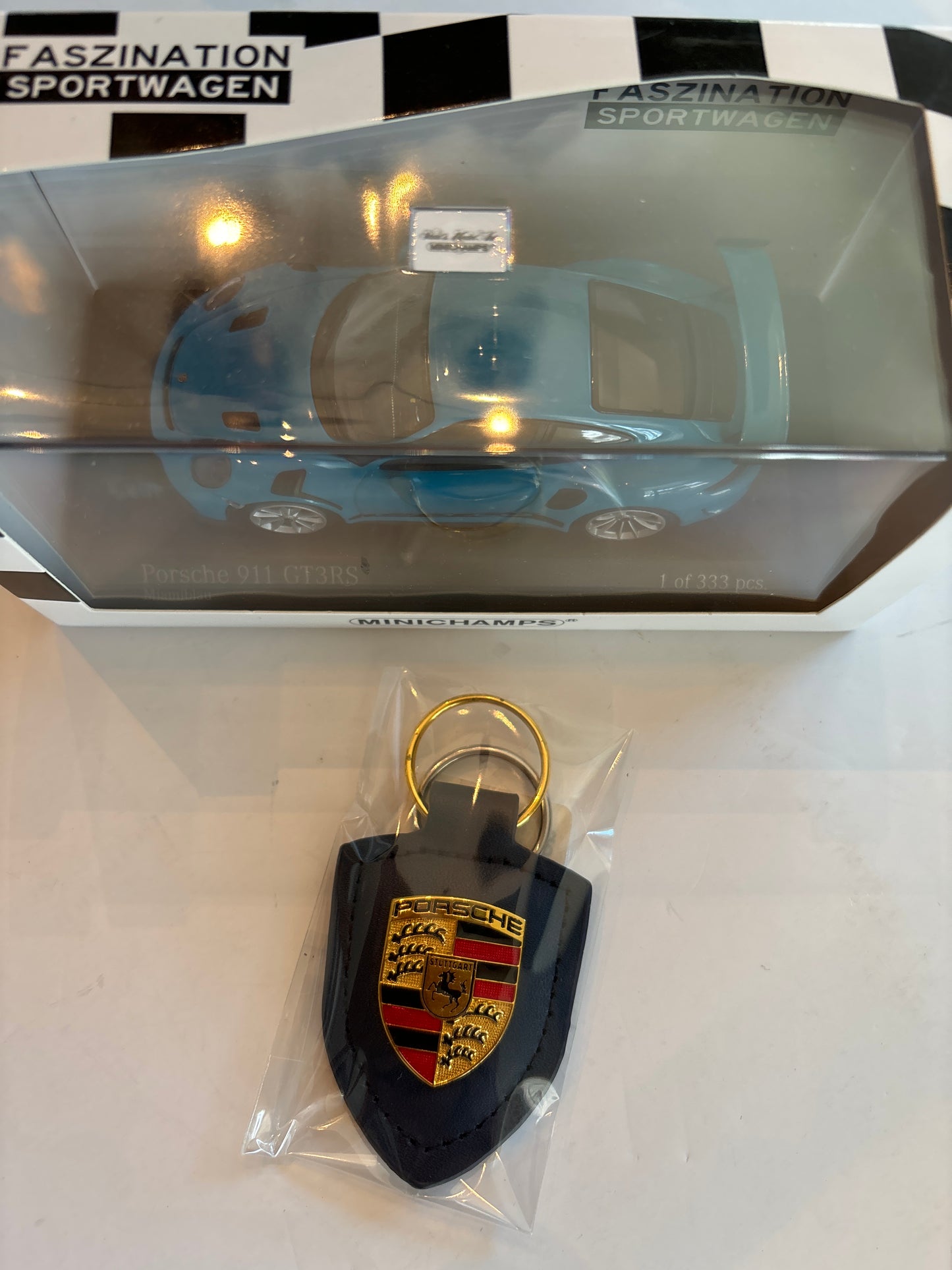 Porsche 911 GT3 RS, minichamp, 1:43 LTD edition 1of 333 & Key Fob