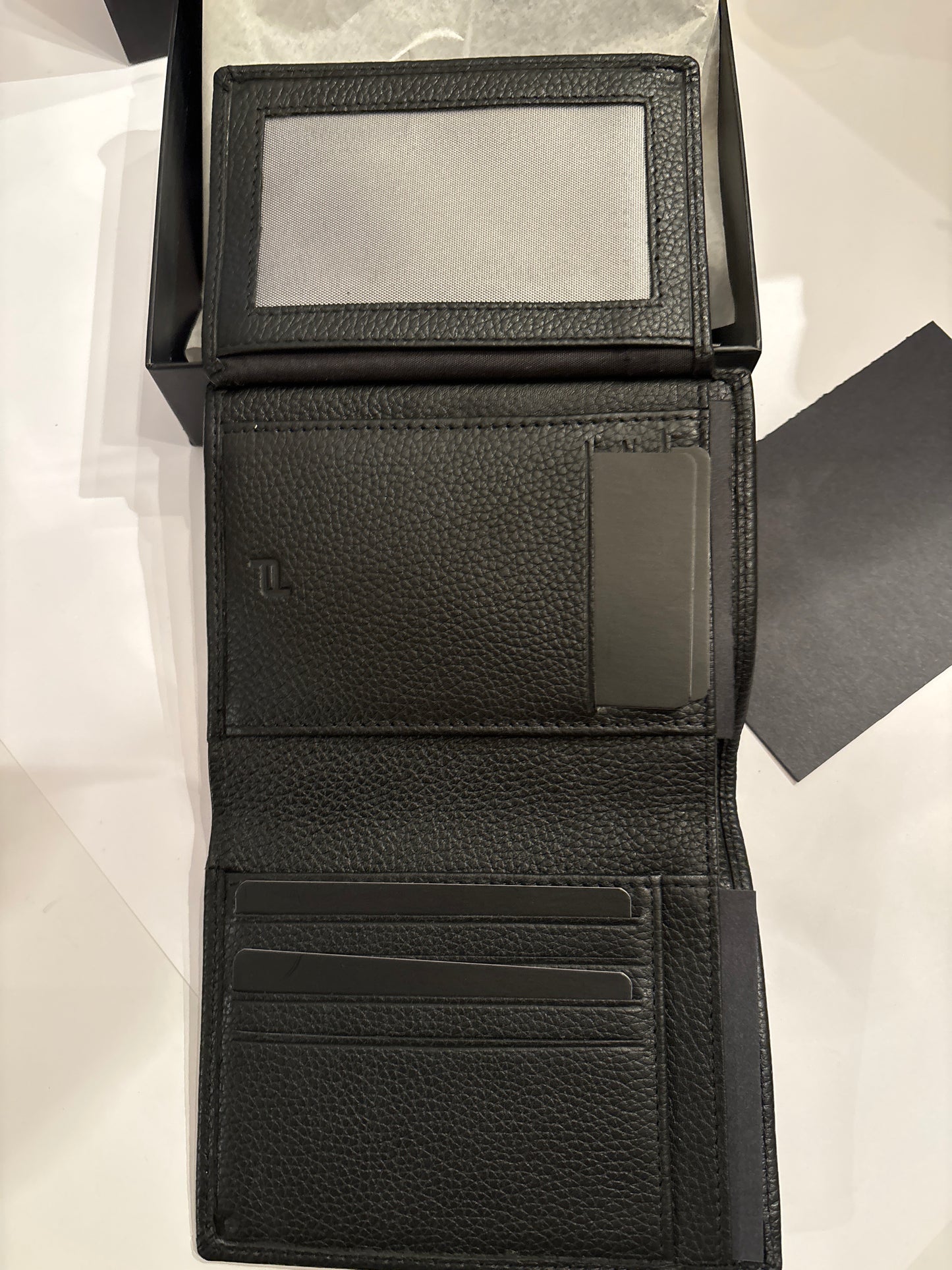 Porsche Design brand new billfold Voyager Wallet